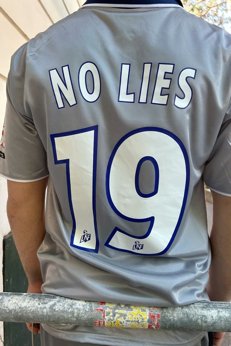 Foto de Natalia Cabrera con su camiseta