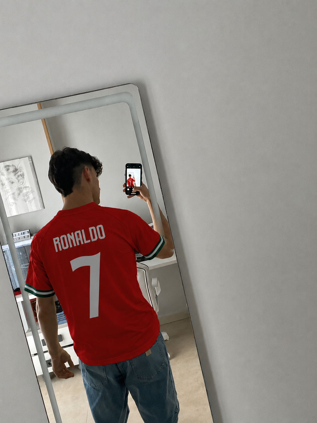 Foto de Laura Domínguez con su camiseta