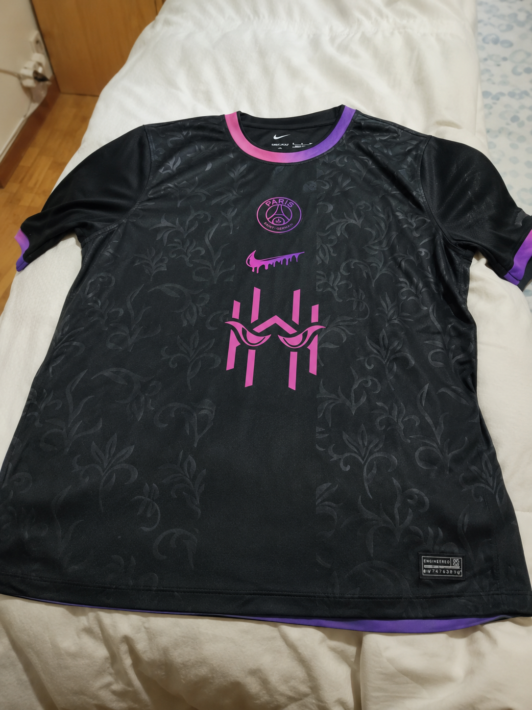 Foto de Marta Cabrera con su camiseta